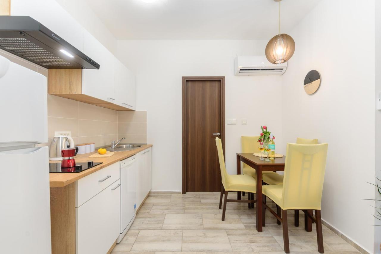 Apartment Easy Medulin Exterior photo